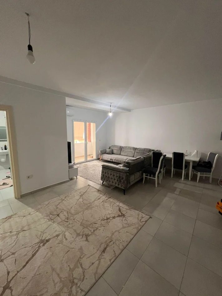 Tirane, jepet me qera apartament 2+1+Ballkon Kati 2, 110 m² 650 € (FUSHA ALI DEMIT)