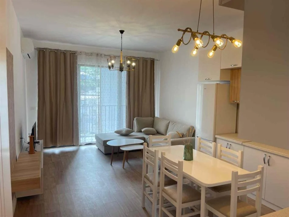 Tirane, jepet me qera apartament 1+1+PARKIM Kati 3, 67 m² 450 € (SELITE PRANE AKU-SE)