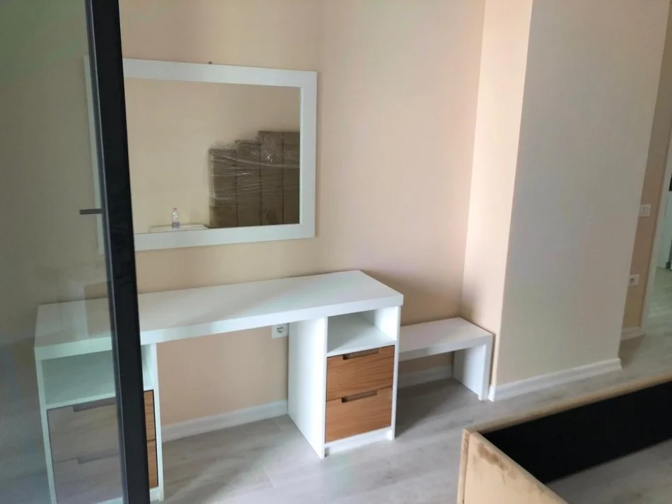 Tirane, jepet me qera apartament 1+1+Ballkon Kati 7, 78 m² 650 € (SQUARE 21)