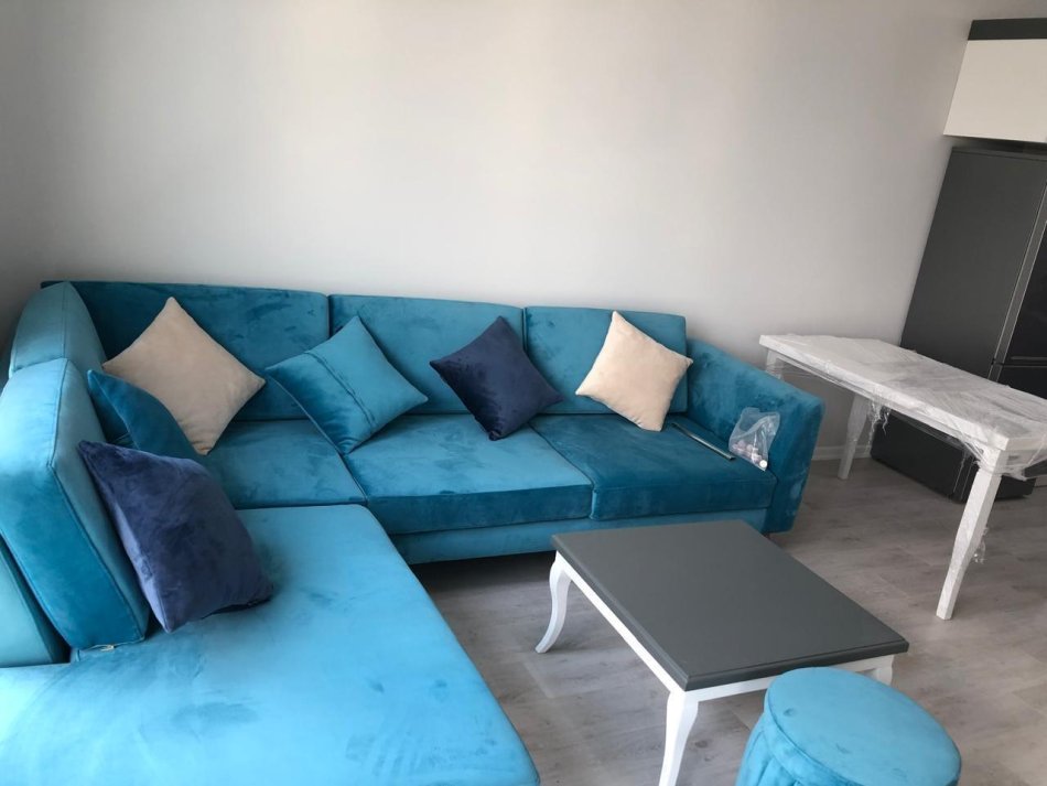 Tirane, jepet me qera apartament 1+1+Ballkon Kati 7, 78 m² 650 € (SQUARE 21)