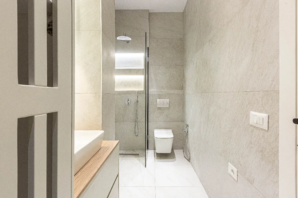 💥 Me Qera: Penthouse 1+1 Luxury P.2025 - Mbi 50K Investim & Pamje Ballore (📍LIQENI THATË - RADISSON) 950€/Muaj ✨️
