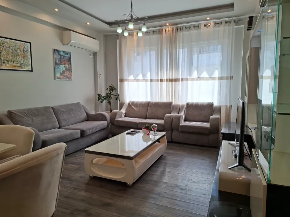 🏠 SHITET: 2+1+2wc (📍Kopshti Zoologjik / Rr. Bilan Sina)🔥 93m² || Kt. 6 Investuar në detaje || Mundësi e Shkëlqyer ✨️ 258.000€ 💶💶