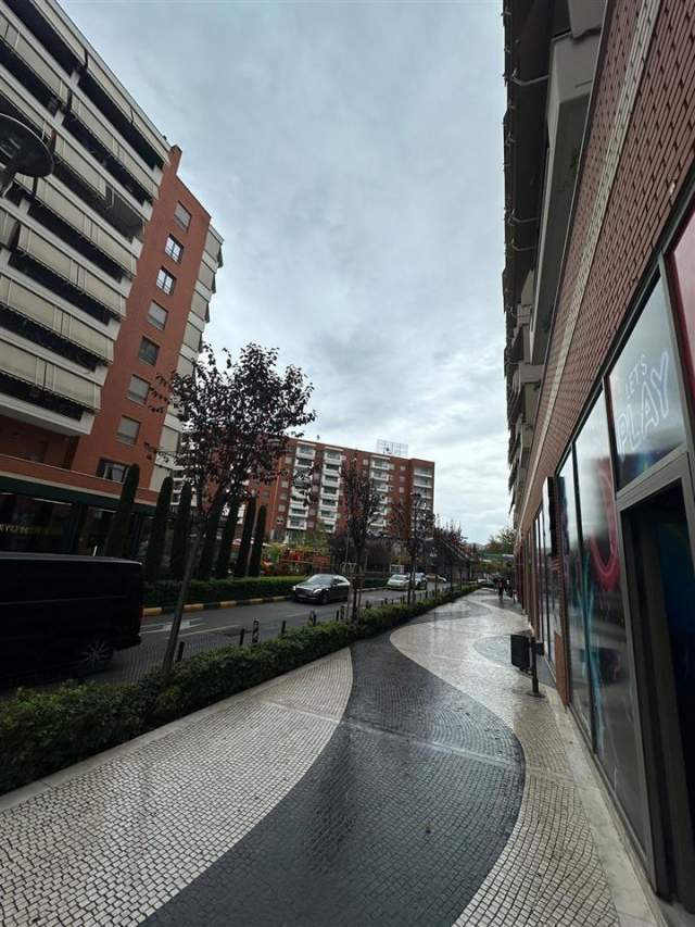Tirane, shes apartament 2+1+A+BLK 127 m² 291.000 Euro (Kompleksi Deliorgji)
