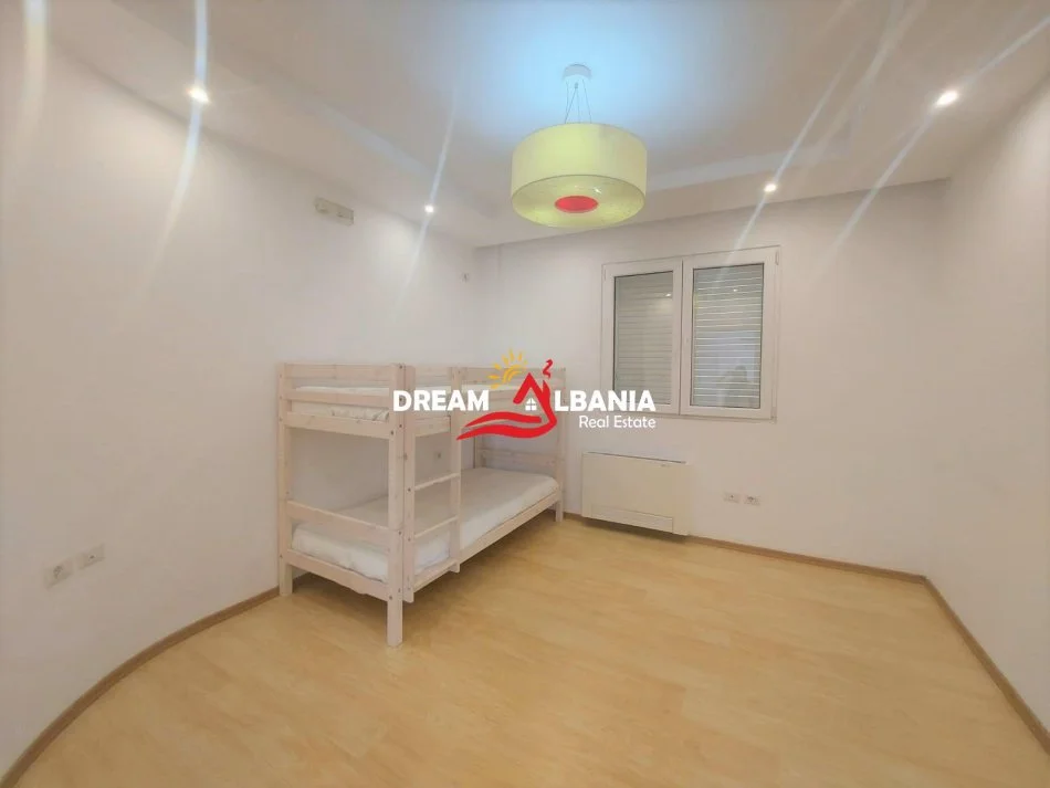 Tirane, jepet me qera apartament 3+1+Ballkon Kati 3, 180 m² 1.400 € (Tek Rruga e Elbasanit - ID 4231335)
