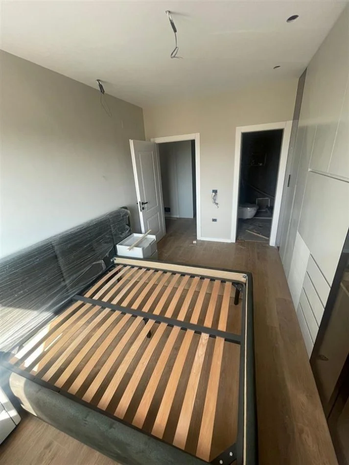 Tirane, shitet apartament 2+1+Aneks+Ballkon Kati 7, 100 m² 275.000 € (Komuna Parisit)
