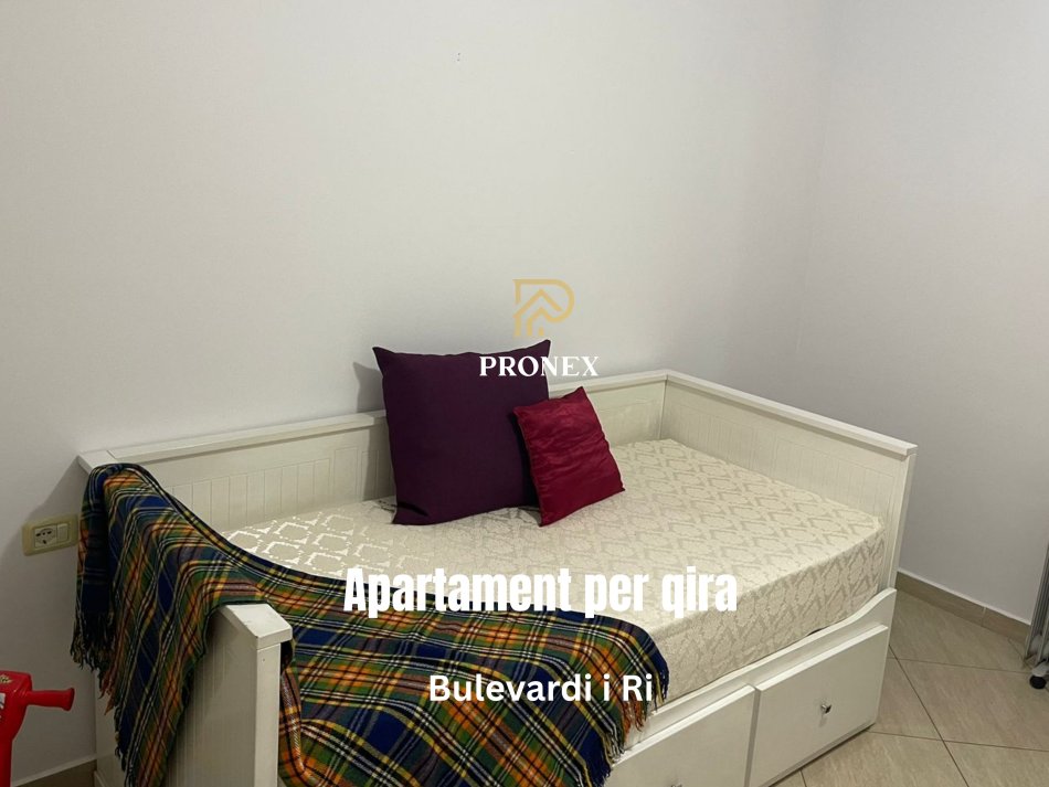 Tirane, jepet me qera apartament 2+1 Kati 7, 100 m² 700 € (Bulevardi i Ri / Rruga Filip Jano)