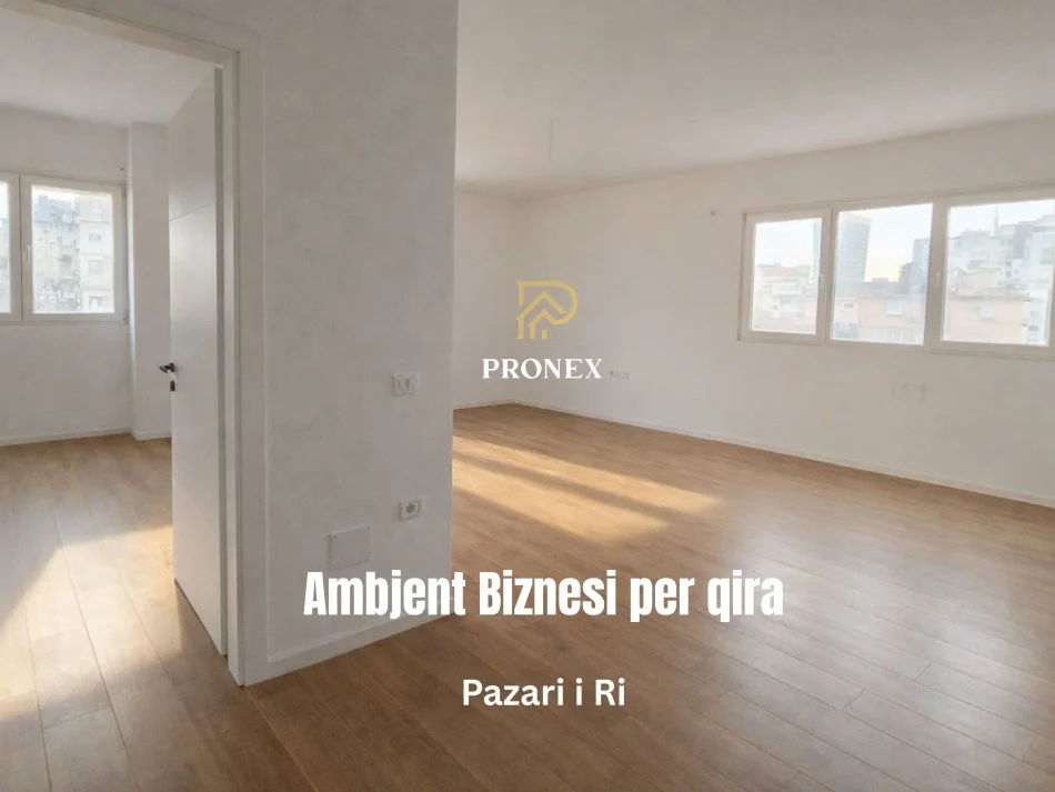 Tirane, jepet me qera ambjent biznesi Kati 3, 135 m² 1.200 € (Pazari i Ri)
