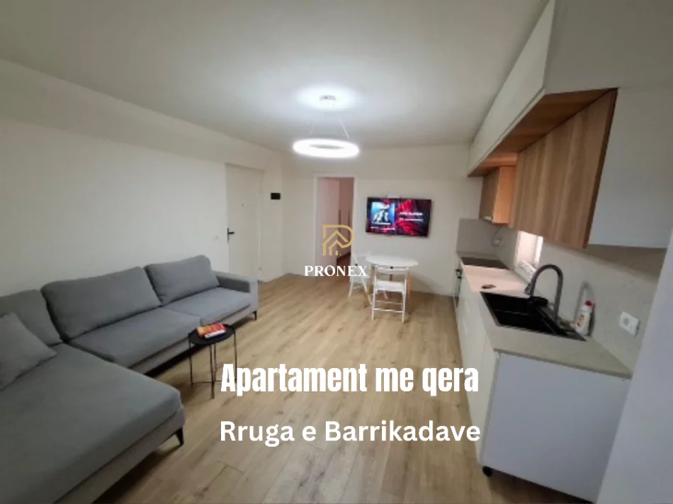 Tirane, jepet me qera apartament 2+1 , 60 m² 600 € (Rruga e Barrikadave)