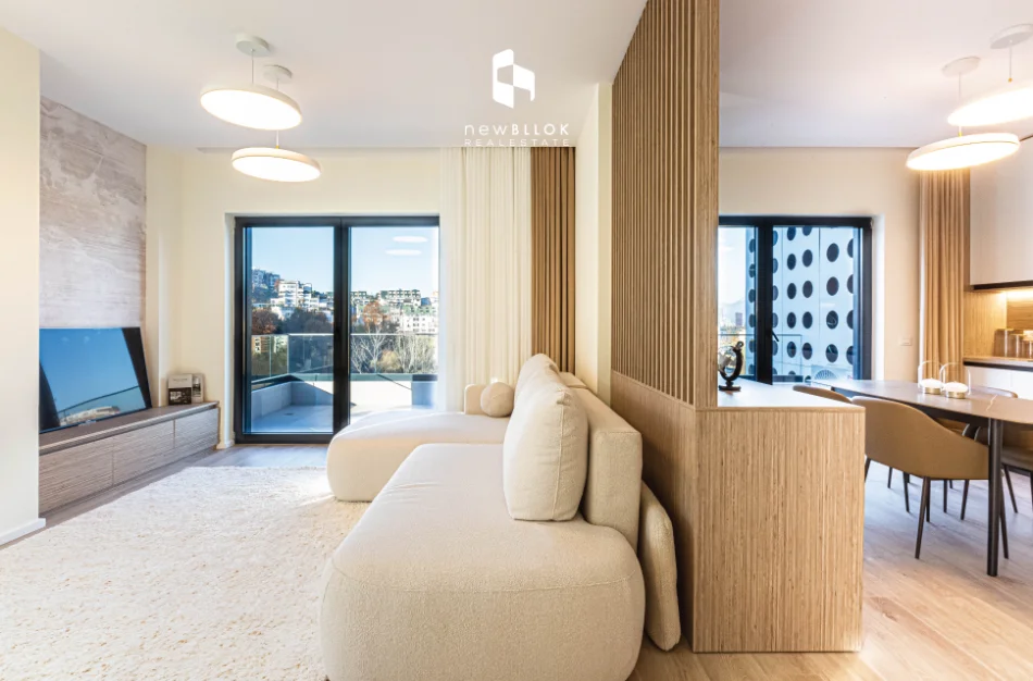 💫 94m² Perfeksion me Oxhak, Tarracë & Verandë! 💥 Shitet Penthouse 1+1 Luxury P.2025 - Mbi 50K Investim & Pamje Ballore (📍LIQENI THATË -RADISSON 🏢)