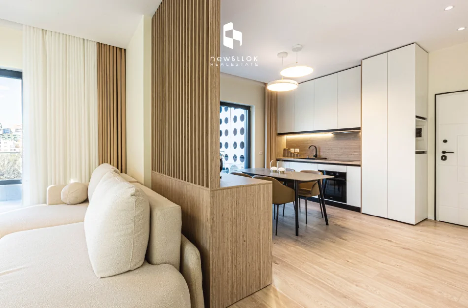💫 94m² Perfeksion me Oxhak, Tarracë & Verandë! 💥 Shitet Penthouse 1+1 Luxury P.2025 - Mbi 50K Investim & Pamje Ballore (📍LIQENI THATË - RADISSON 🏢