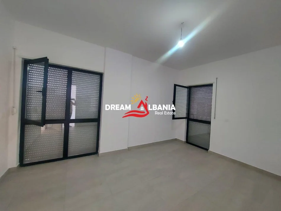 Tirane, shitet apartament 3+1 Kati 10, 116 m² 265.000 € (dibres)