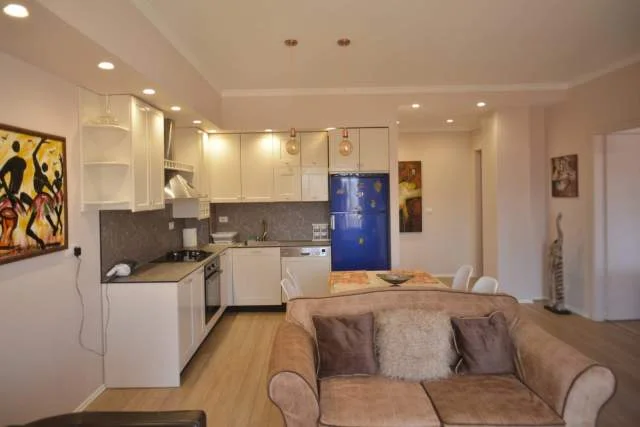 Tirane, jepet me qera apartament 2+1+A+BLK Kati 9, 100 m² 850 Euro (Myslym Shyri)