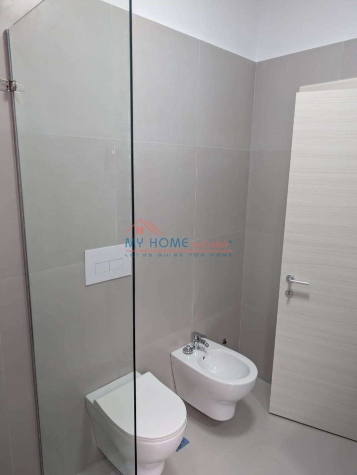 Tirane, jepet me qera apartament 2+1+Ballkon Kati 2, 96 m² 700 € (River Residence)