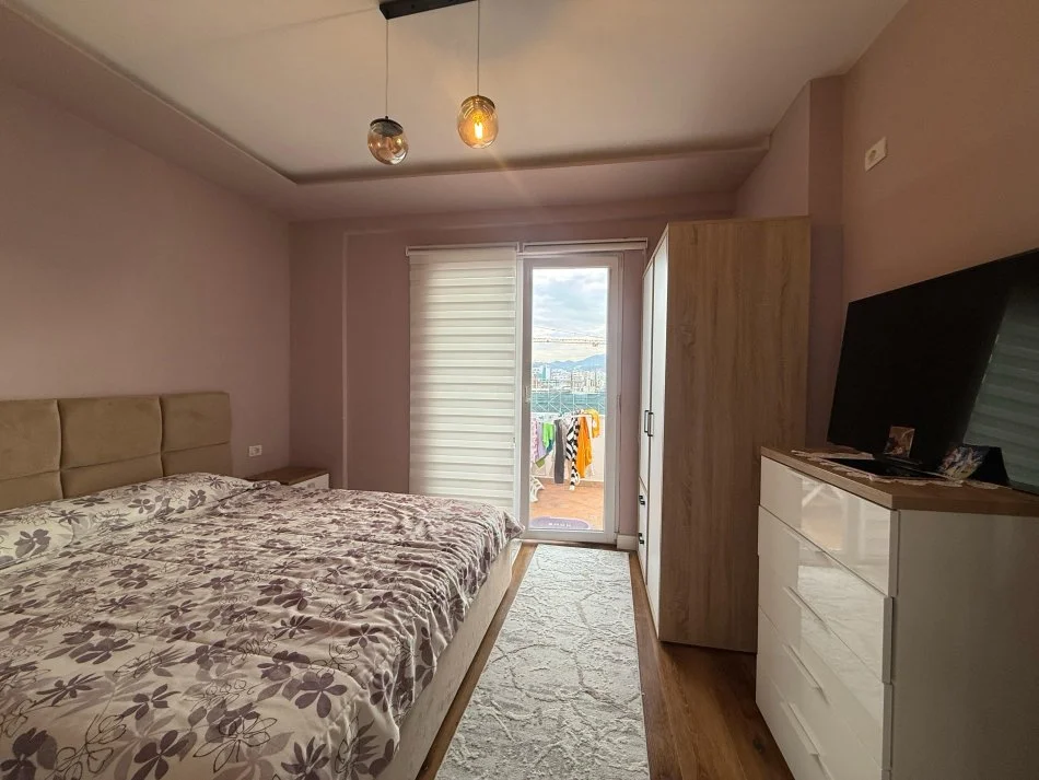 Shqiperi, shes apartament 3+1+Aneks+Ballkon Kati 9, 122 m² 238.000 € (square 21)