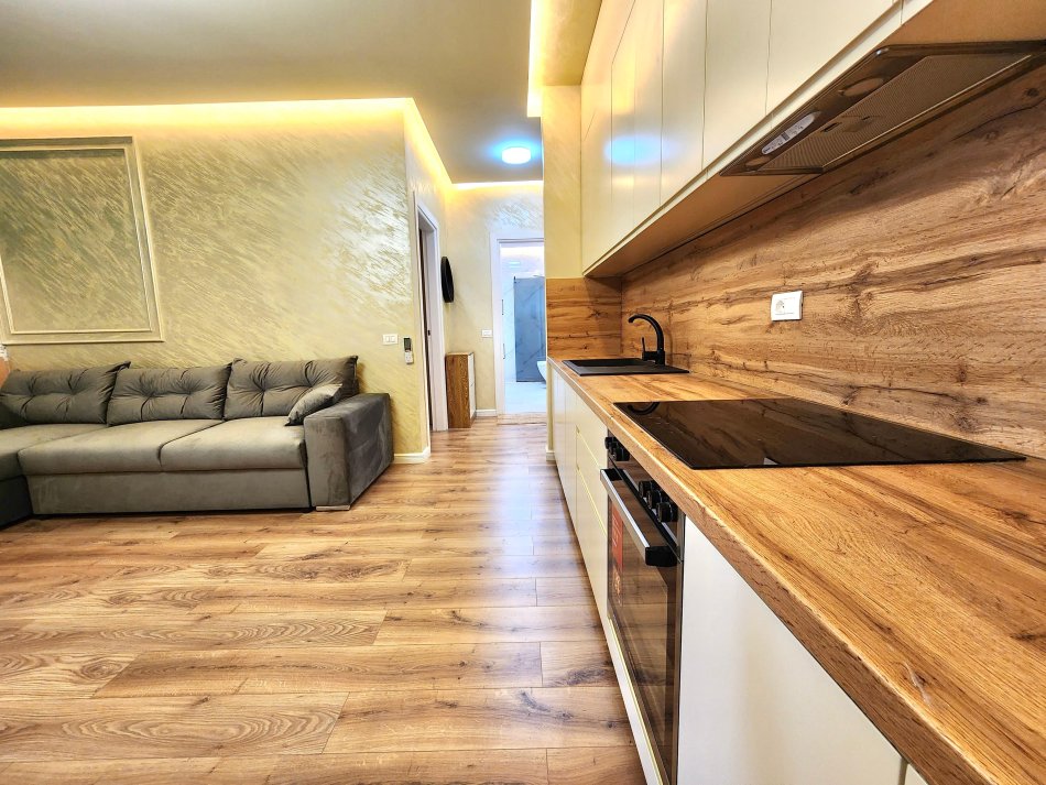 SHITET: ⚡️Ultra Apartament 2+1+1Wc & 1 Ballkon + 2 Poste parkimi EXTRA ÇMIMIT në Residencën ROSE GARDEN- TEG - Tiranë 📍