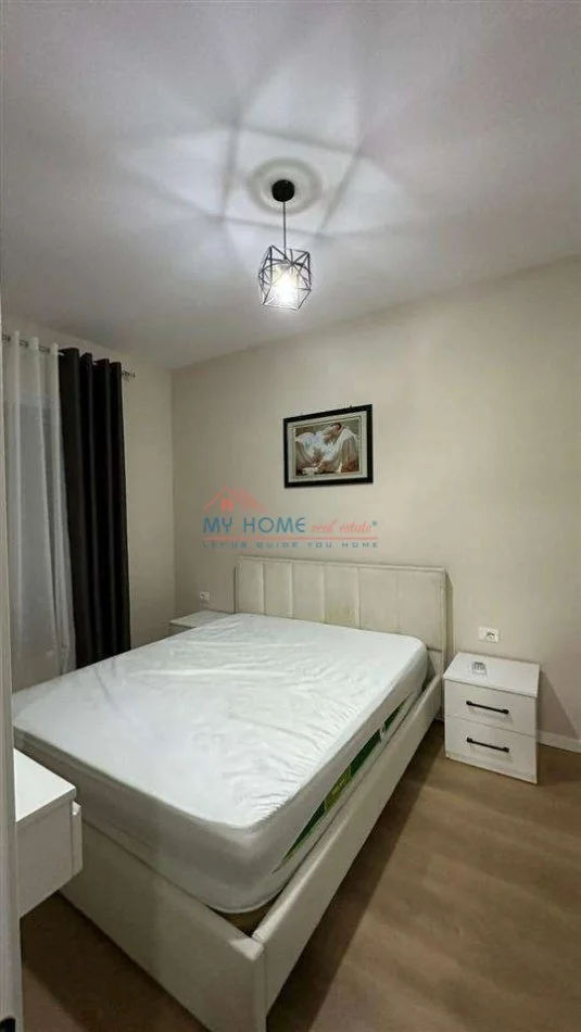 Tirane, jepet me qera apartament 1+1+Ballkon Kati 3, 70 m² 600 € (5 Maj)