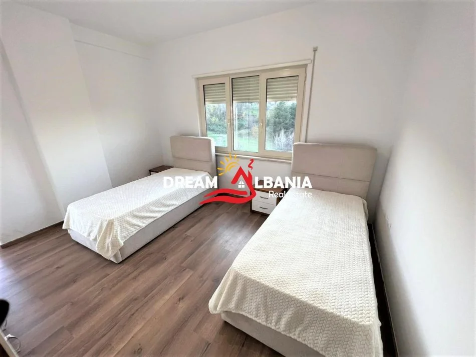 Tirane, jap me qera apartament 2+1 , 120 m² 750 € (tek Kopshti Botanik ne afersi te Green Market)