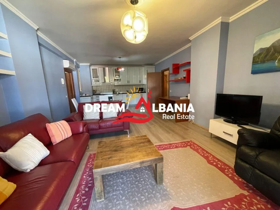 Tirane, jepet me qera apartament 2+1+Ballkon Kati 6, 140 m² 1.000 € (ne Rrugen e Durresit prane Ring Center)