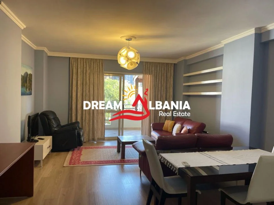 Tirane, jepet me qera apartament 2+1+Ballkon Kati 6, 140 m² 1.000 € (ne Rrugen e Durresit prane Ring Center)