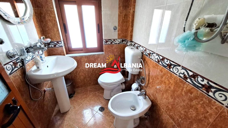 jepet me qera 4+1+Ballkon Kati 3, 250 m² 800 € (Ne rrugen Don Bosko - ID 4231390)