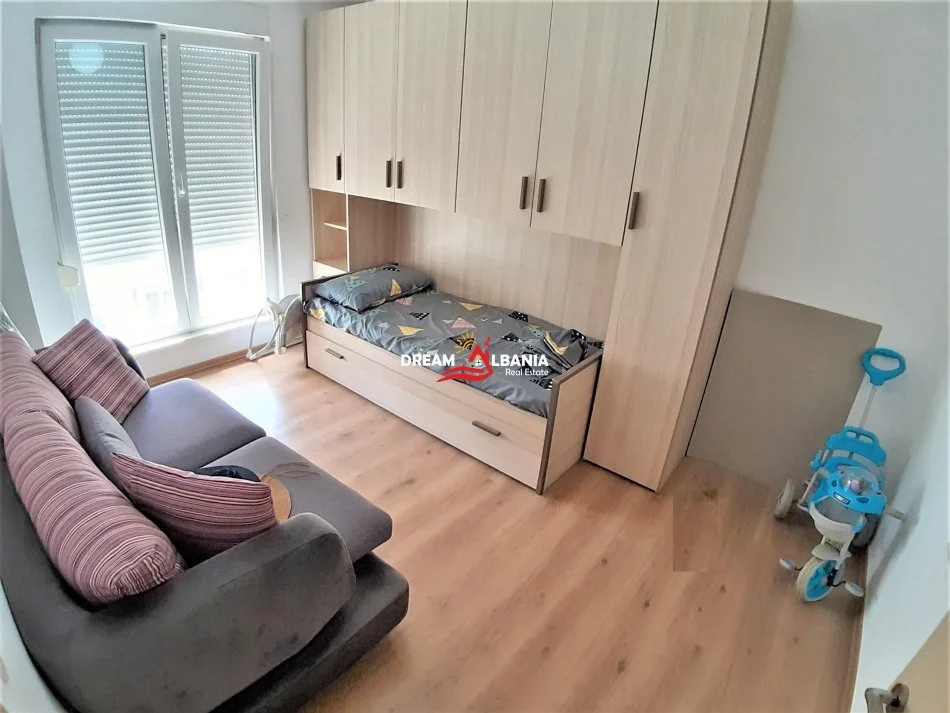 Shqiperi, jepet me qera 3+1 , 115 m² 800 € (tek kompleksi Kontakt)