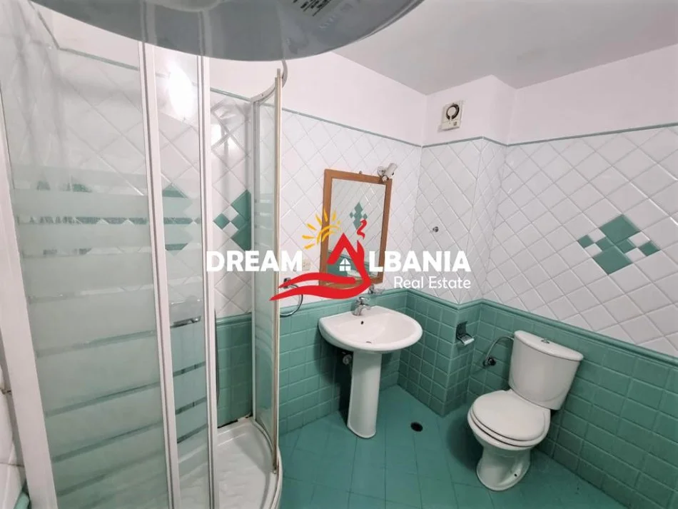 Tirane, jepet me qera apartament 2+1 , 110 m² 600 € (Bulevardin Zogu I)