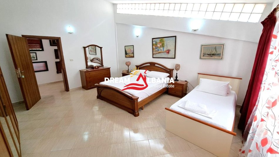 jepet me qera 4+1+Ballkon Kati 3, 250 m² 800 € (Ne rrugen Don Bosko - ID 4231390)