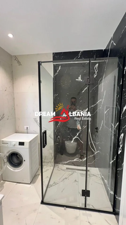 Tirane, jepet me qera apartament 2+1 Kati 2, 112 m² 550 € (ne Sauk ne afersi te Akademise se Policise)