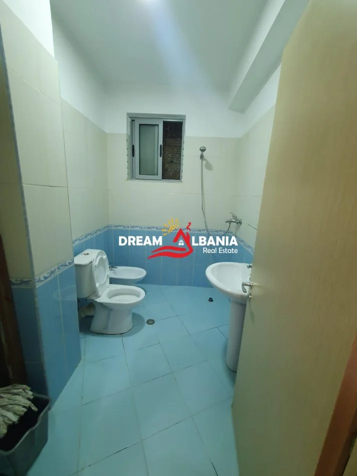 Tirane, jepet me qera apartament 2+1 Kati 2, 77 m² 450 € (ne Fresk prane furre buke Melisa)