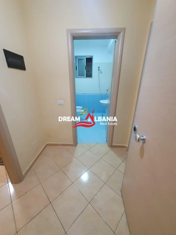 Tirane, jepet me qera apartament 2+1 Kati 2, 77 m² 450 € (ne Fresk prane furre buke Melisa)