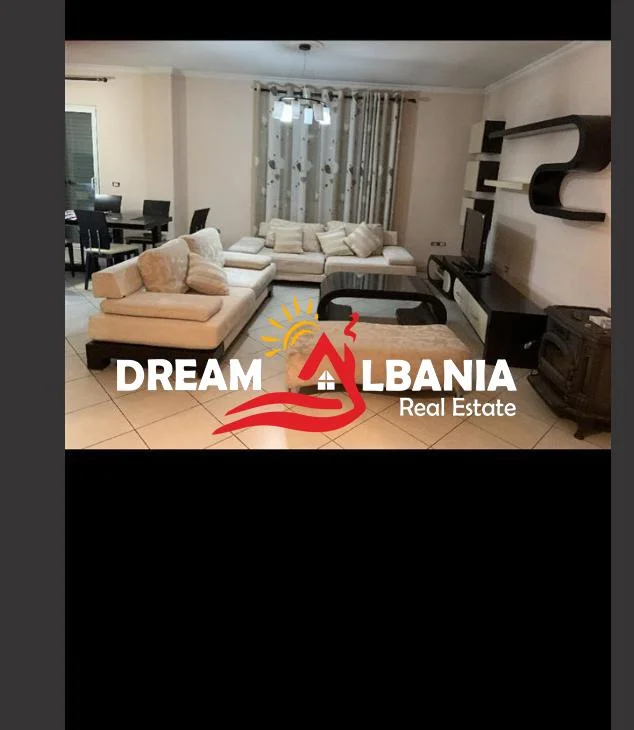 Tirane, jepet me qera apartament 3+1 , 152 m² 620 € (Selite)