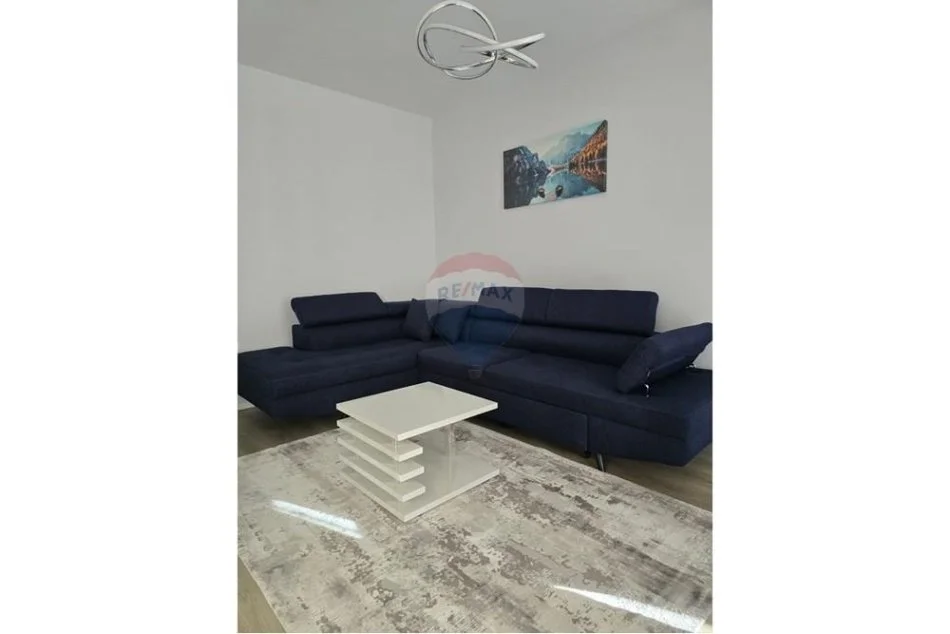 Tirane, jepet me qera apartament 2+1 , 90 m² 650 € (Rruga Ndre Mjeda Ish Parku Autobuzave)