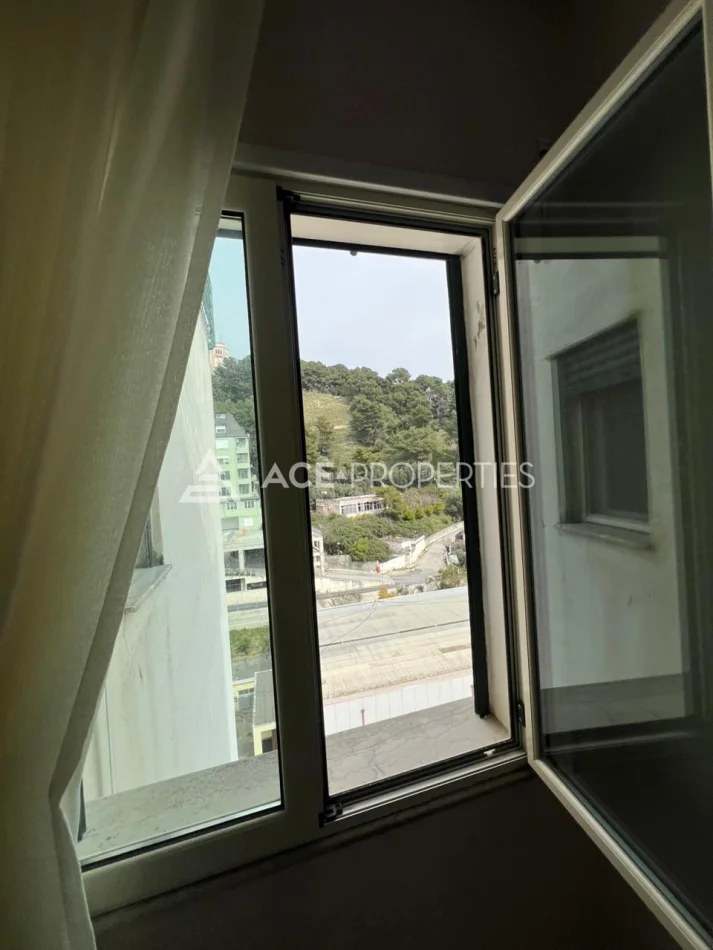Durres, jepet me qera apartament 2+1 Kati 9, 120 m² 500 € (durres vollga)