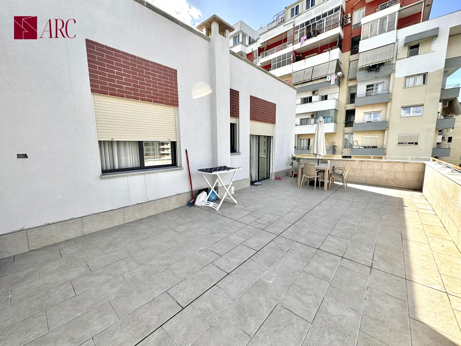Tirane, shitet apartament+verande | Penthouse 1+1+Aneks+Ballkon Kati 3, 113 m² 135.000 € (Rezidenca Klensi, Astir)