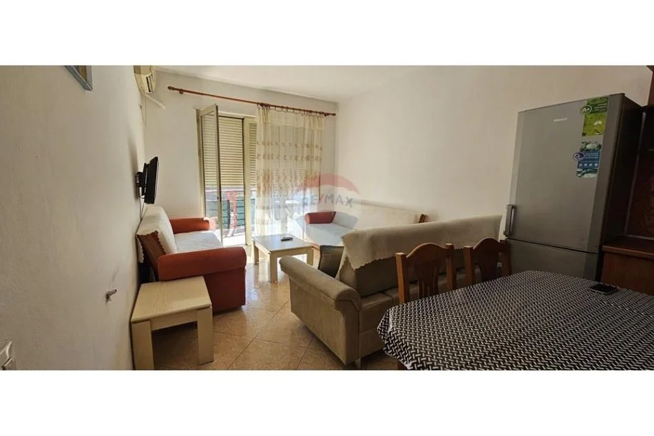 Tirane, jepet me qera apartament 2+1 Kati 4, 115 m² 600 € (Don Bosko)