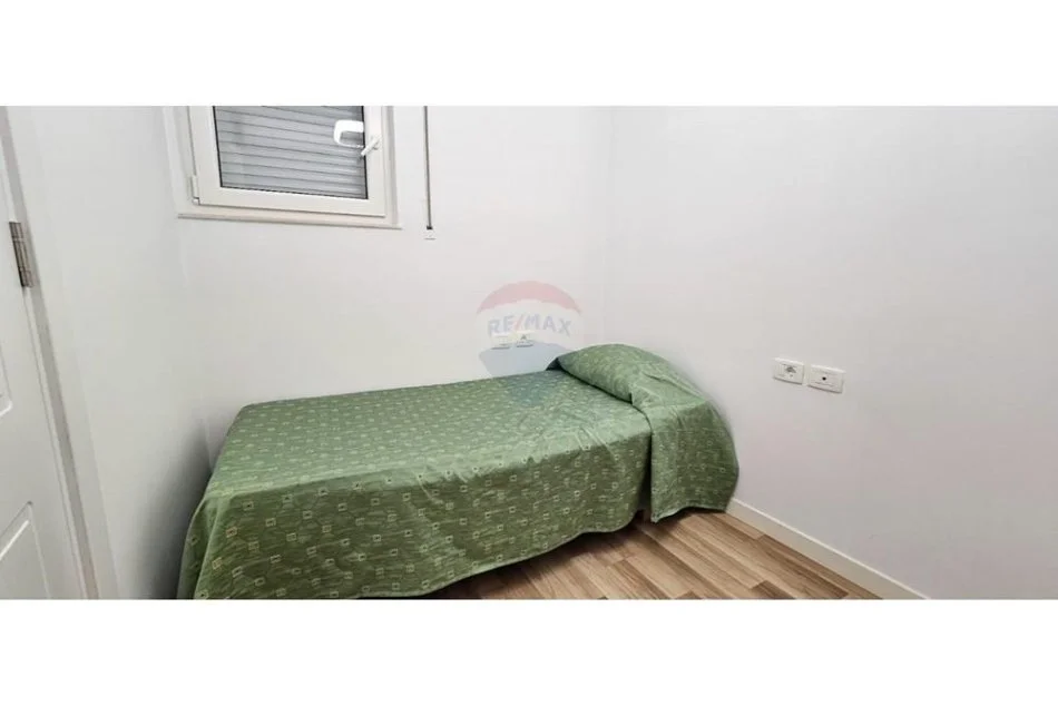 Tirane, jepet me qera apartament duplex Dublex Kati 0, 125 m² 750 € (Kodra e Diellit)