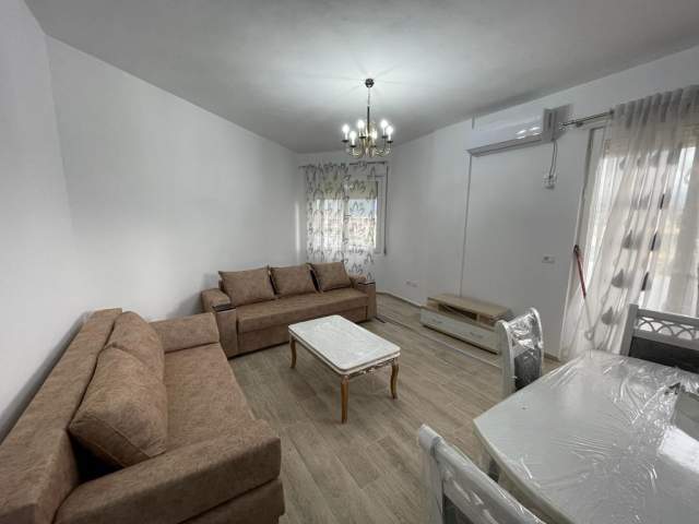 Tirane, jepet me qera apartament Kati 4, 85 m² 350 Euro