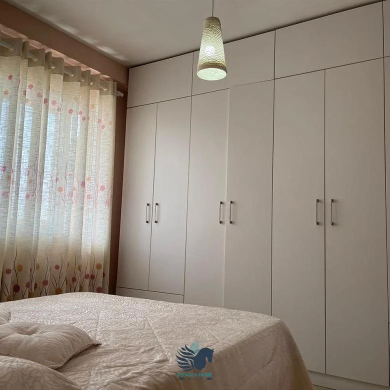 Tirane, jepet me qera apartament 2+1 Kati 8, 90 m² 450 € (Astir)