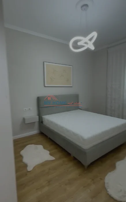 Tirane, jepet me qera apartament 2+1+Ballkon Kati 1, 110 m² 600 € (Vila L)