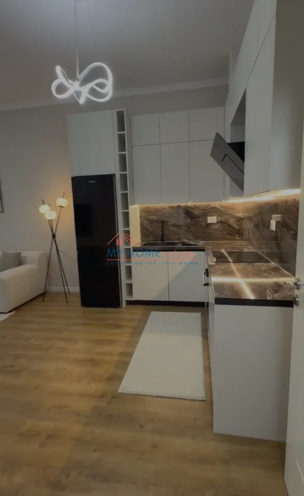 Tirane, jepet me qera apartament 2+1+Ballkon Kati 1, 110 m² 600 € (Vila L)