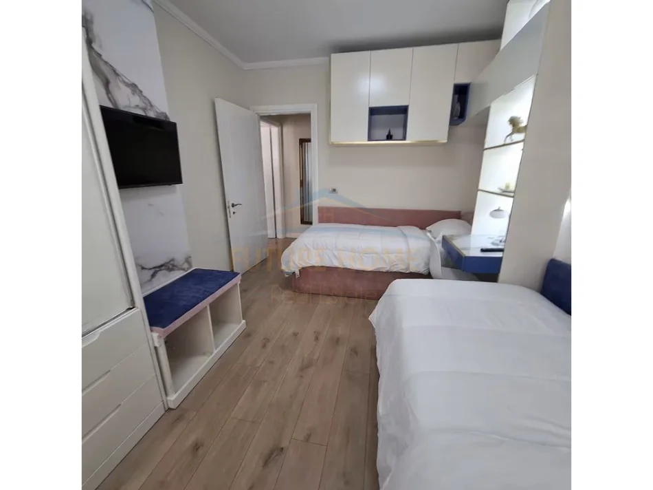 Tirane, jepet me qera apartament 2+1 Kati 5, 90 m² 500 € (UNAZA RE,ASTIR)