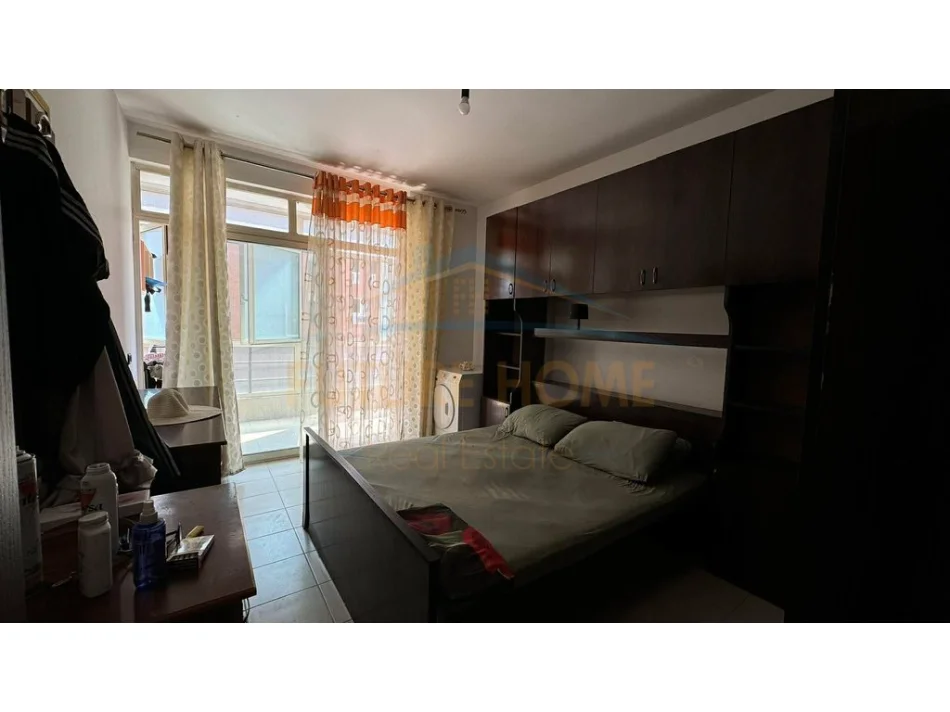 Tirane, shitet apartament 2+1 Kati 5, 92 m² 138.000 € (UNAZA E RE , ASTIR)