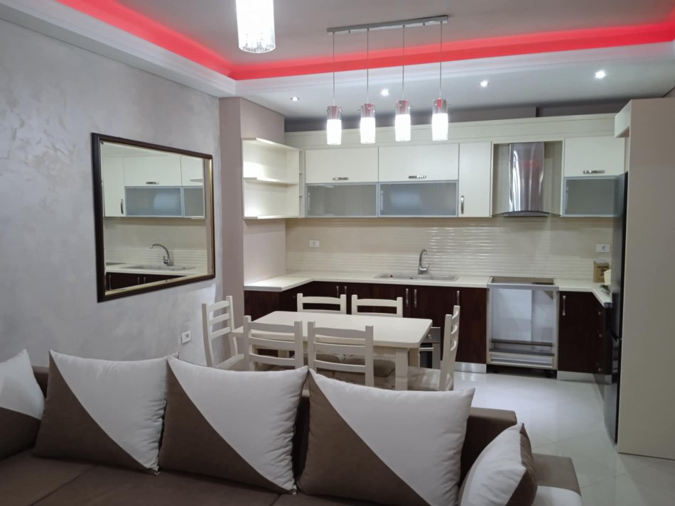 Tirane, jap me qera apartament 2+1+Aneks+Ballkon Kati 4, 107 m² 520 € (Aleksander i Madh)