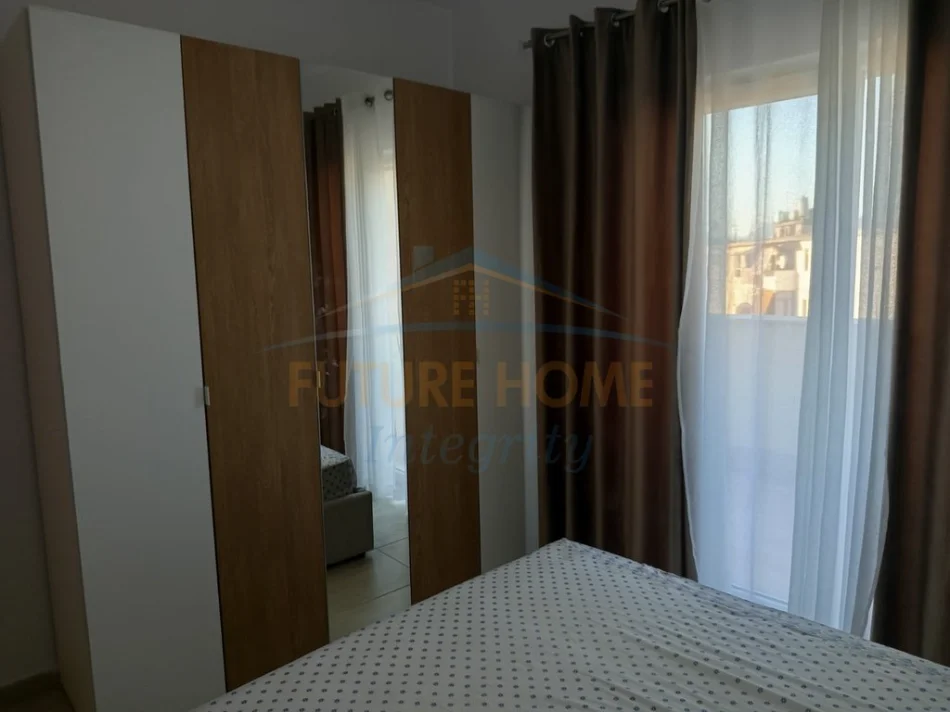 Tirane, jepet me qera apartament 2+1 Kati 3, 87 m² 700 € (RRUGA DRITAN HOXHA , Kompleksi Aura)