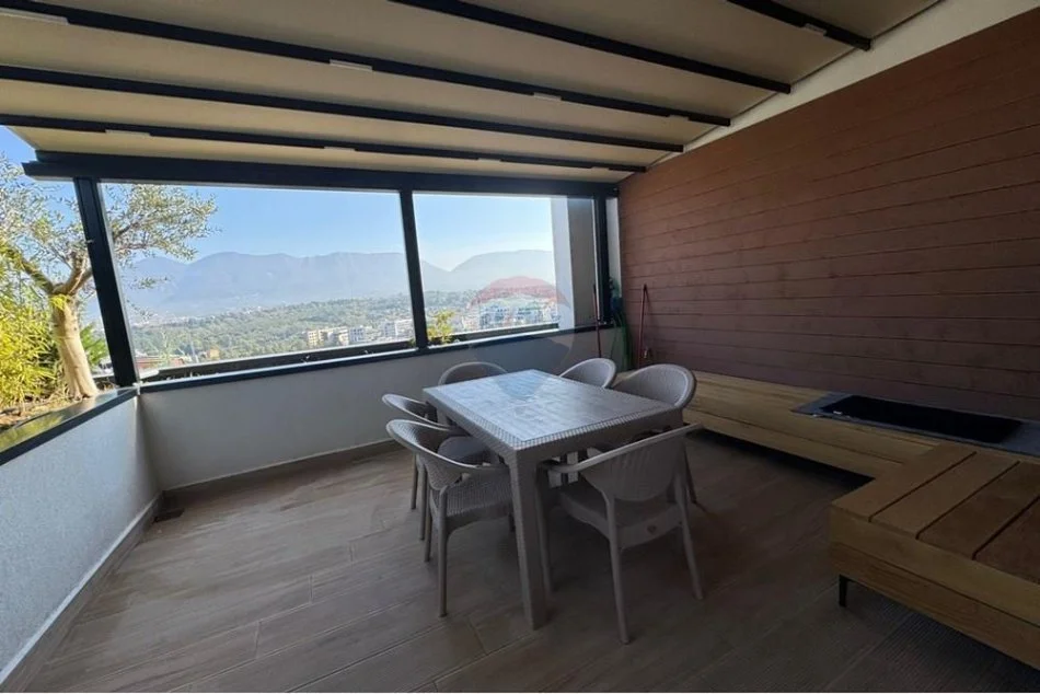 Tirane, jepet me qera apartament 3+1+Aneks+Ballkon Kati 6, 130 m² 1.500 € (Kompleksi FZ)