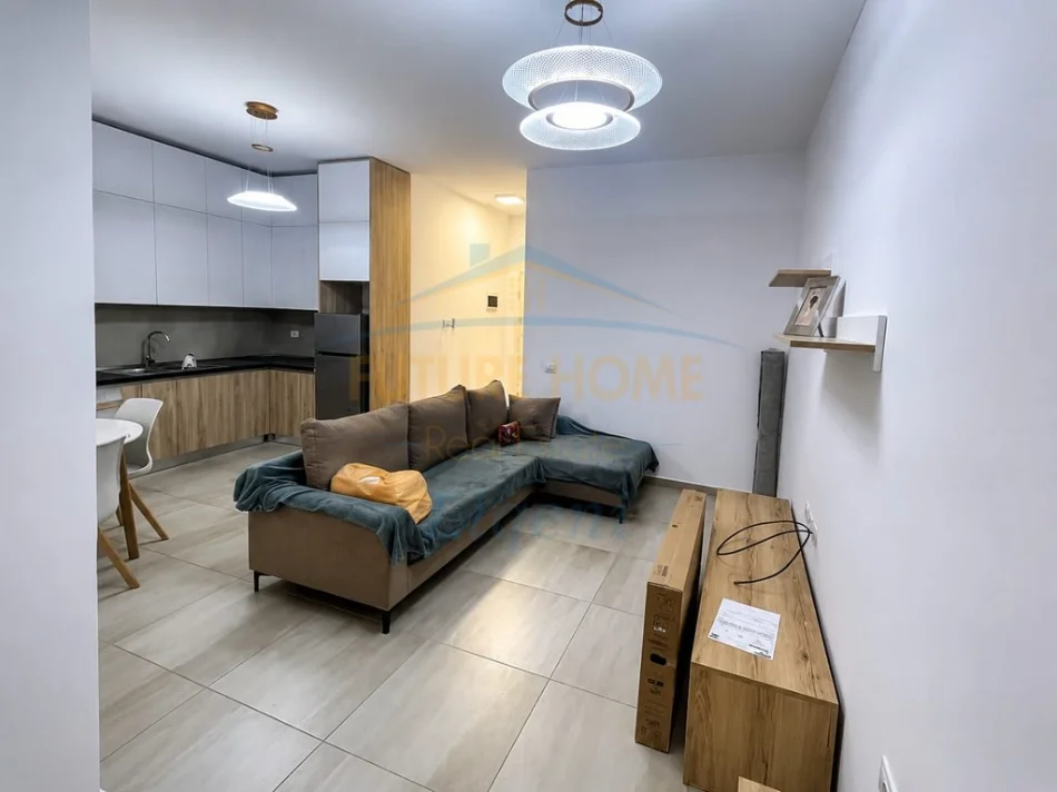 Tirane, shitet apartament 1+1 Kati 2, 59 m² 165.000 € (KOPSHTI BOTANIK)