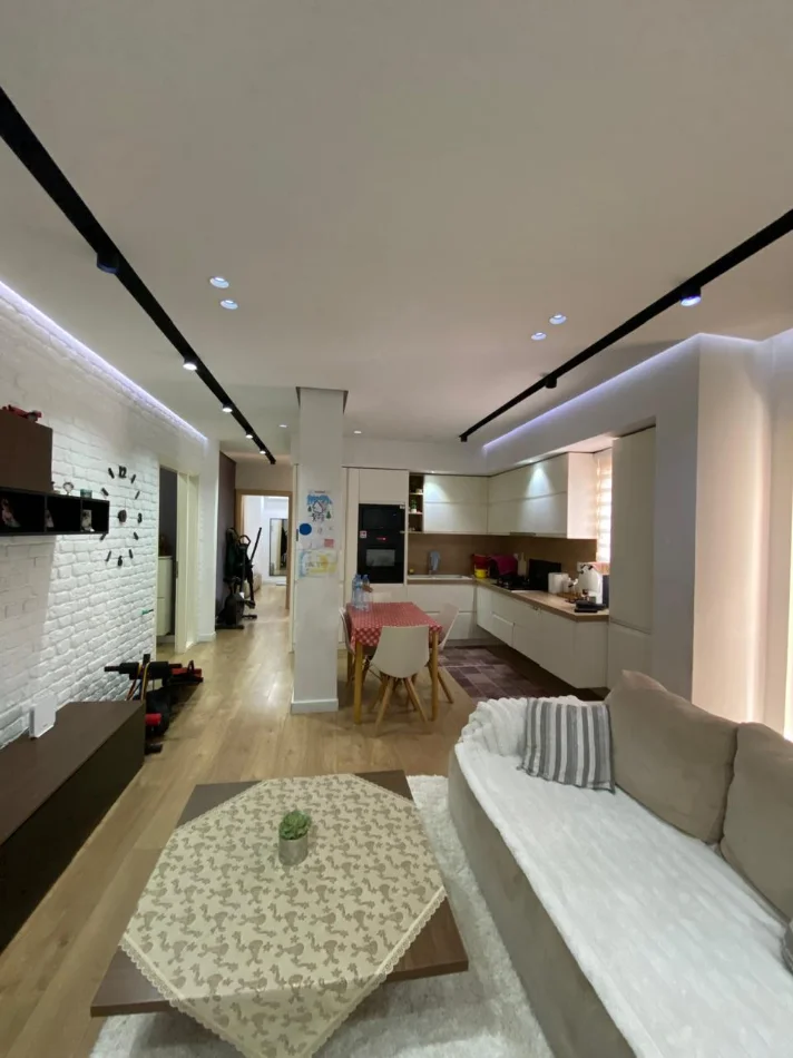 Tirane, shitet apartament 2+1/Verandë Kati 7, 96 m² 190.000 € (Astir)