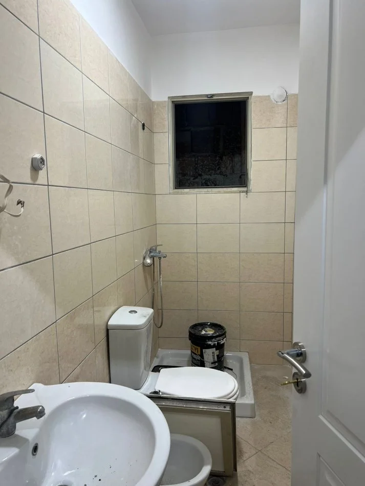 Tirane, shitet apartament 2+1 Kati 6, 105 m² 135.000 € (Rruga Tom Plezha)