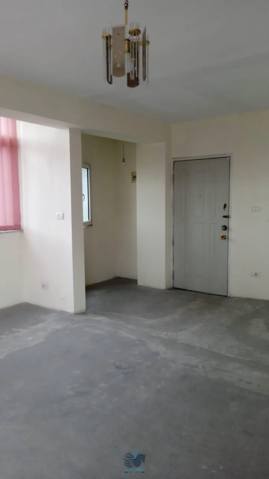 Jepet Me Qera Zyre/Apartment Tek 21 Dhjetori[ID PZ44]