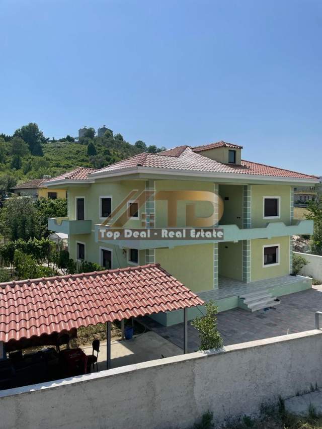 Tirane, shitet Vile 2 Katshe Kati 2, 853 m² 200.000 Euro (Kombinat)